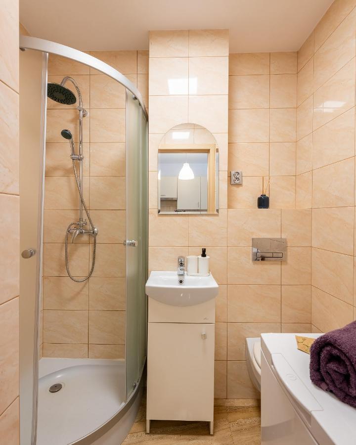 Sliska 10 Prywatne Mieszkanie 300M Od Dworca Centralnego Oraz Metra Onz Samodzielne Zameldowanie! Self Check-In System! Варшава Экстерьер фото